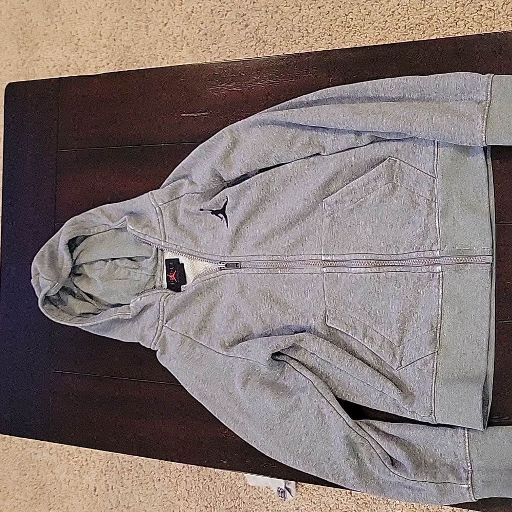 Nike Jordan Boys Sweatshirt size M